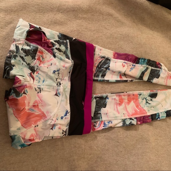 EUC lululemon speed tight 2 - Picture 3 of 5